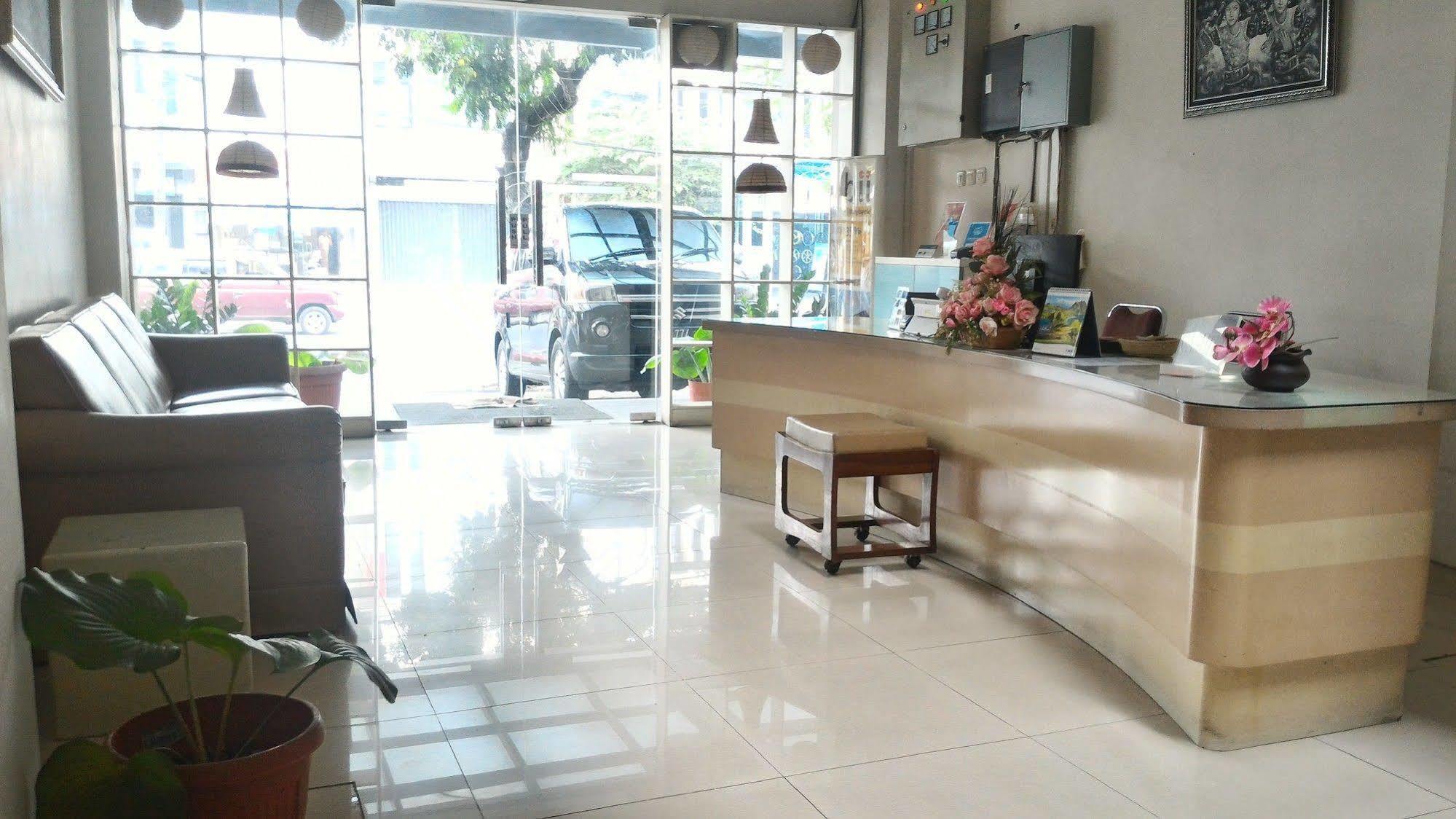Oyo 173 Asoka Hotel Bandung
